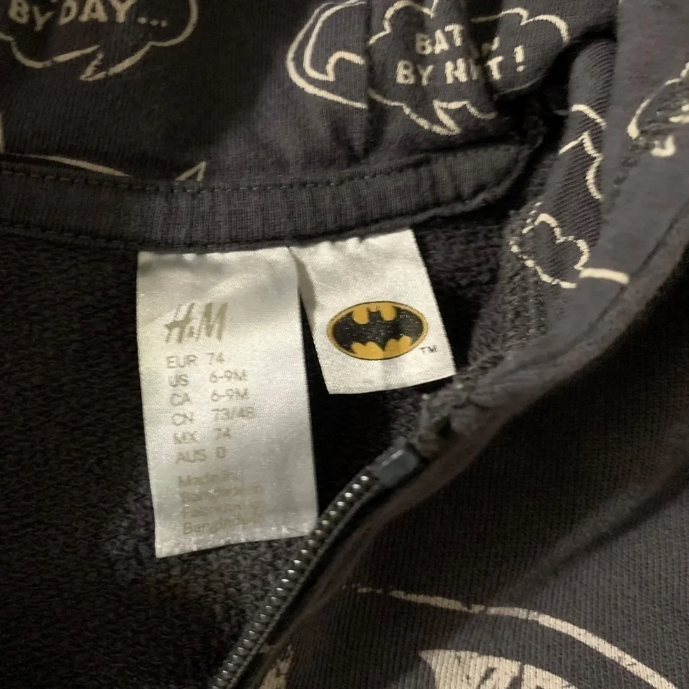 H&M Batman Zip up Sweatshirt with bat ears grey baby size 6-9 months